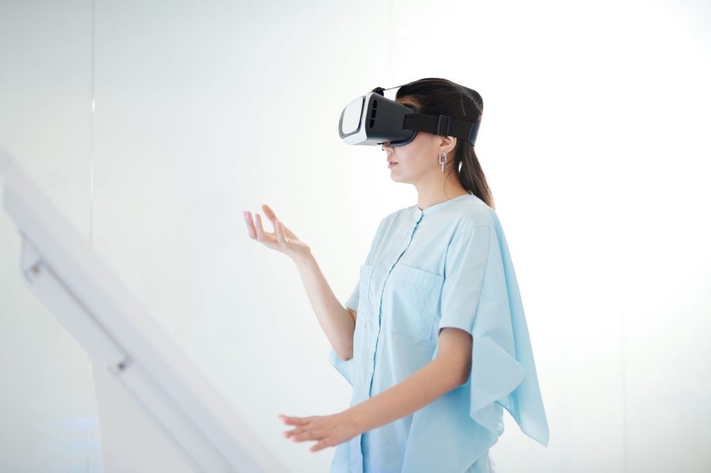 KMU in Sachsen-Anhalt nutzen Virtual-Reality-Guide für Innovation.
